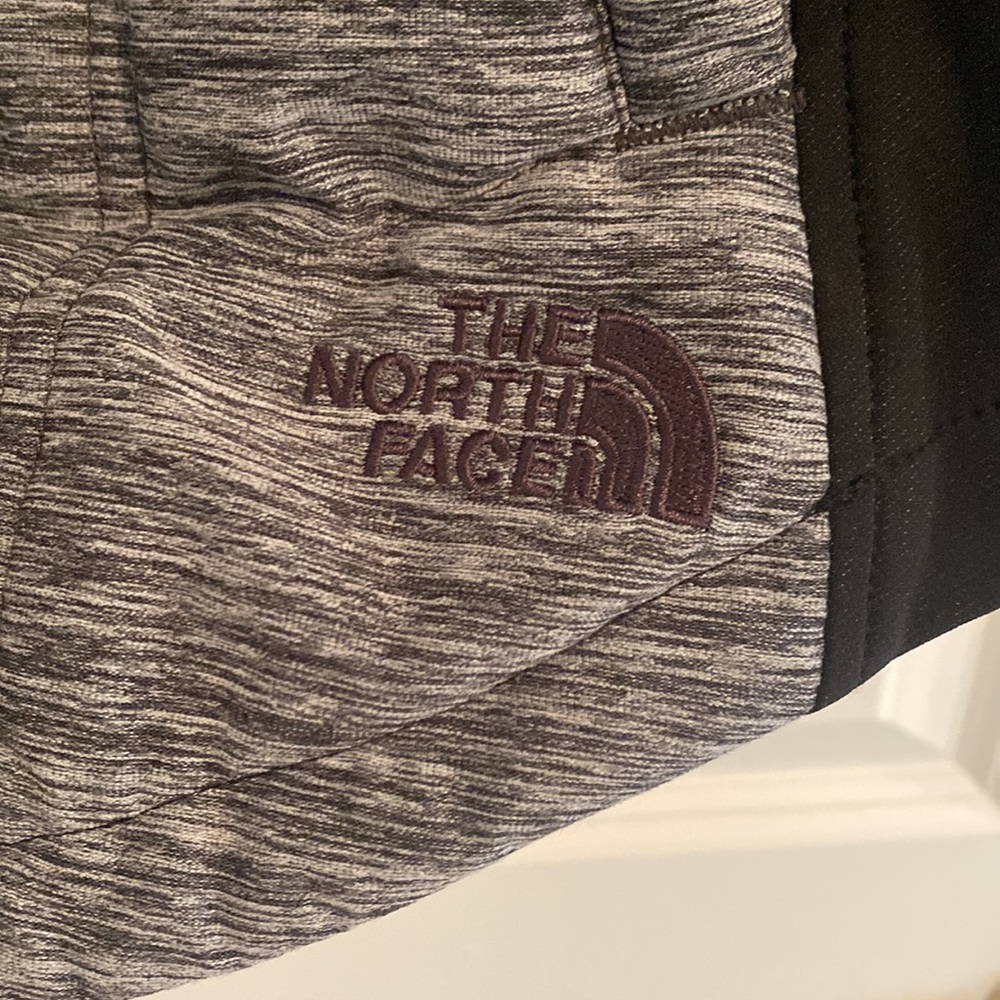 Euc North Face Coat - image 3